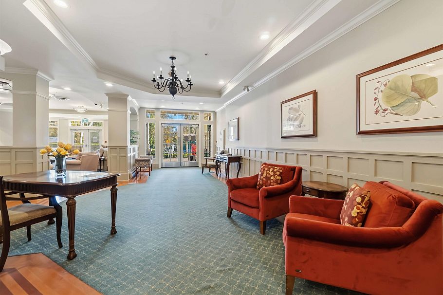 411 960 Lynn Valley Road North Vancouver, BC - 27