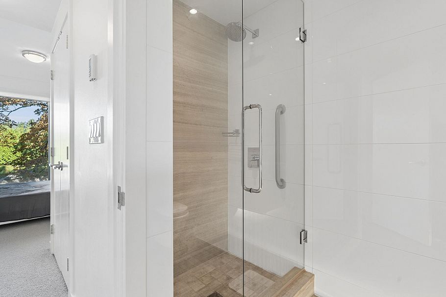 310 1515 Atlas Lane Vancouver, BC - 13