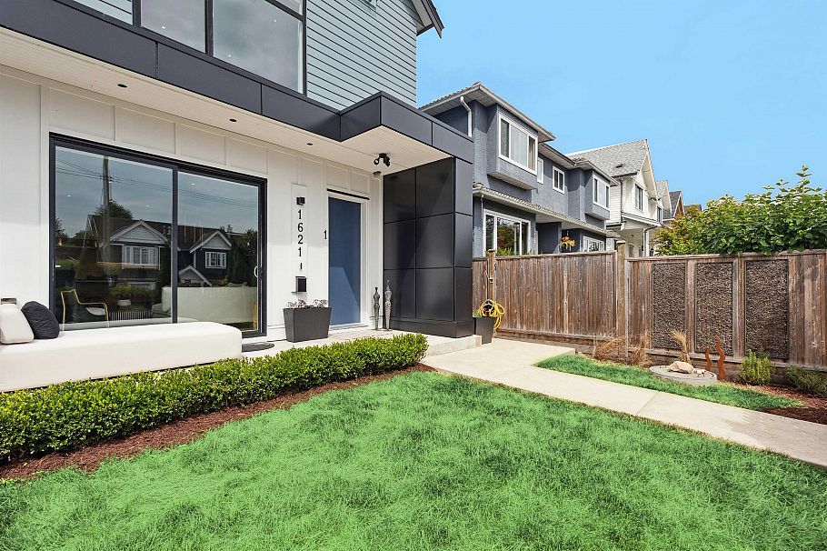 1 1621 E 11th Avenue Vancouver, BC - 3