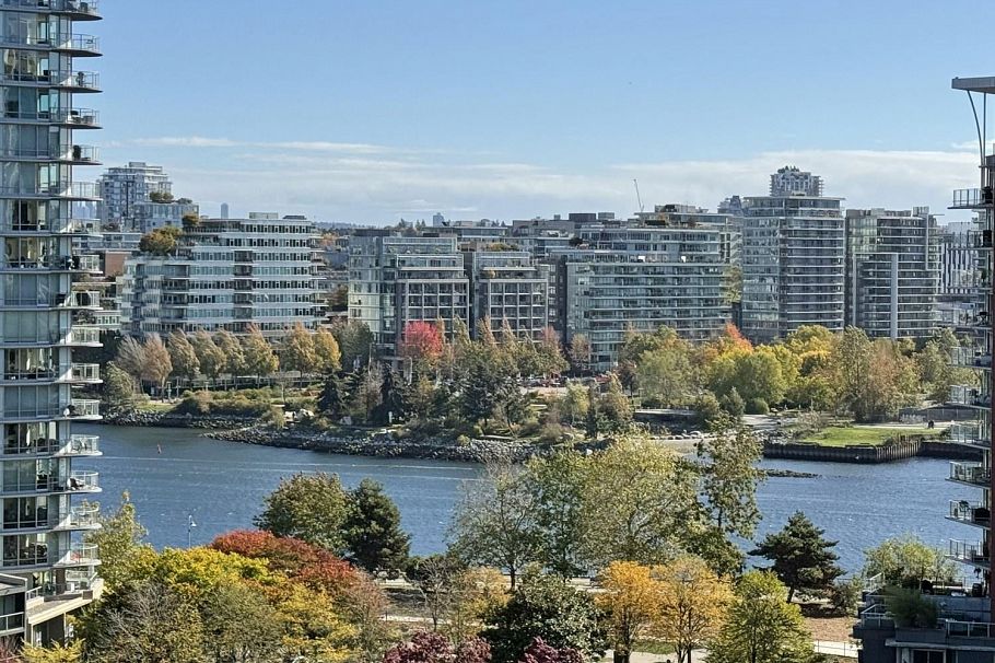1181 87 Nelson Street Vancouver, BC - 12