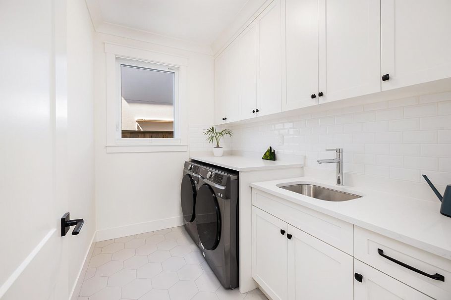 1750 Dempsey Road North Vancouver, BC - 16