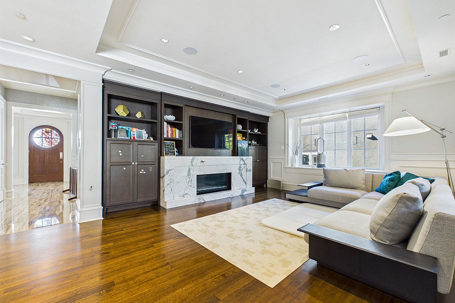 3357 W 35th Avenue Vancouver, BC - 8