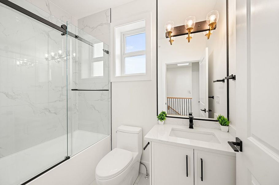 1371 E 63rd Avenue Vancouver, BC - 20