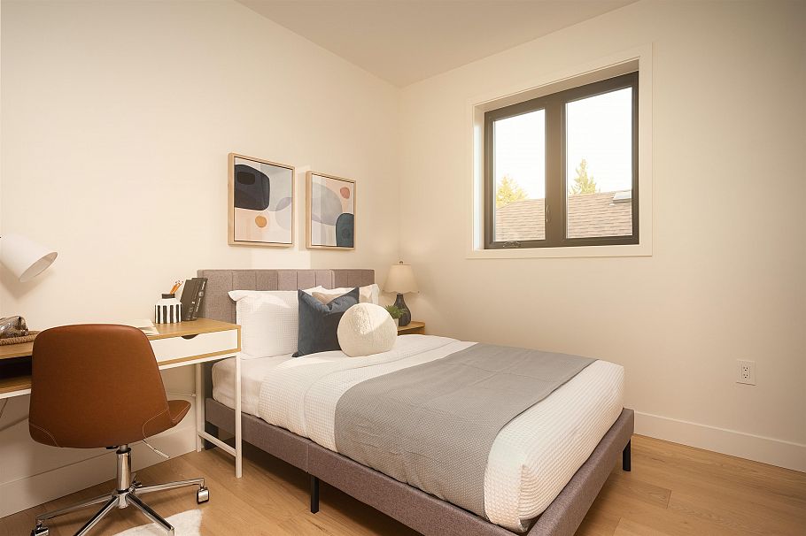 1 882 E 13 Avenue Vancouver, BC - 13