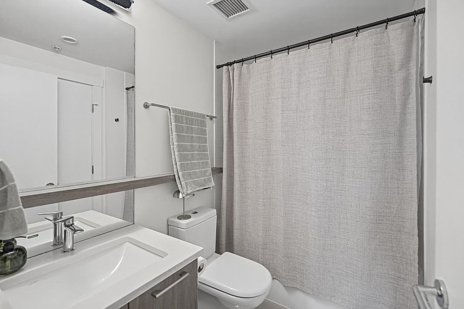 110 625 E 3rd Street North Vancouver, BC - 19