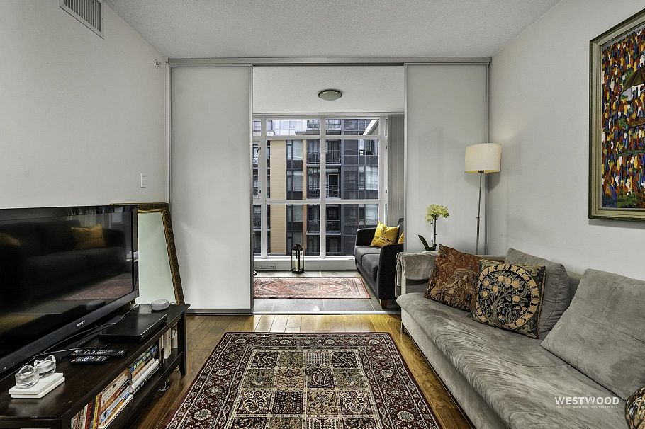 661 2080 W Broadway Vancouver, BC - 18