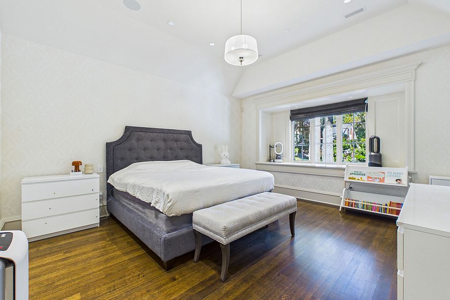 3357 W 35th Avenue Vancouver, BC - 16