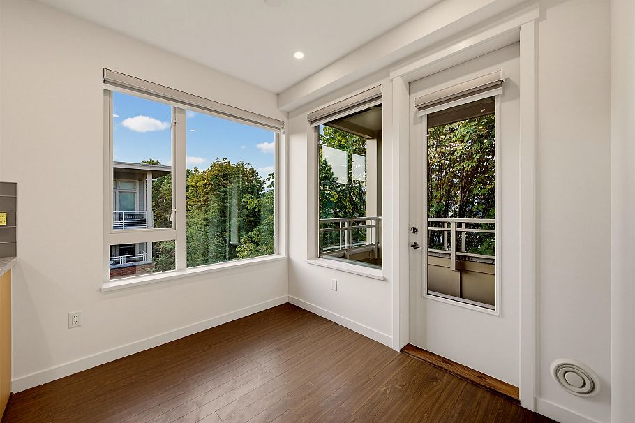 411 119 W 22nd Street North Vancouver, BC - 8