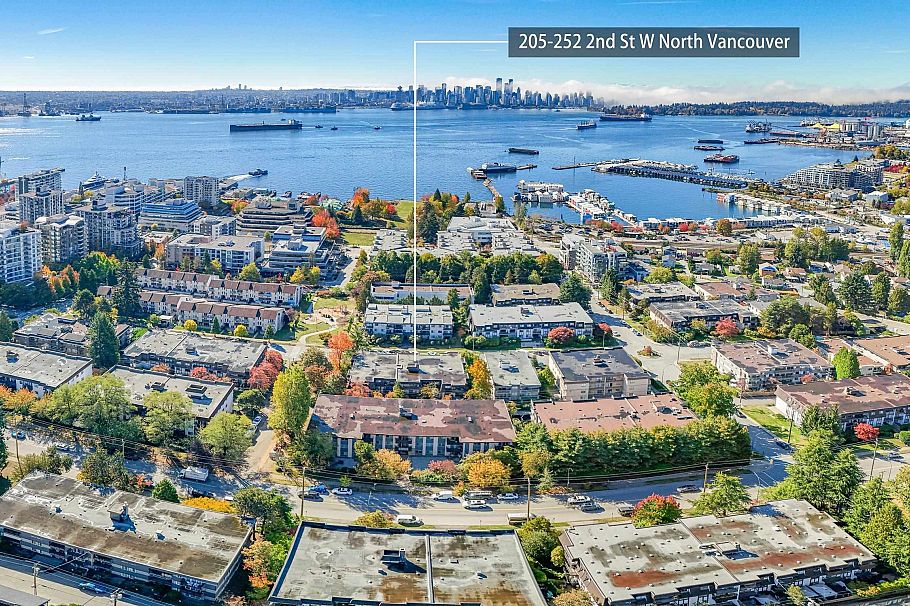 205 252 W 2nd Street North Vancouver, BC - 2
