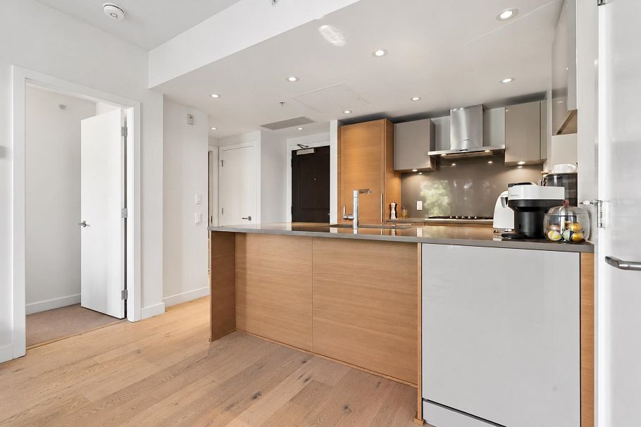 310 1515 Atlas Lane Vancouver, BC - 5