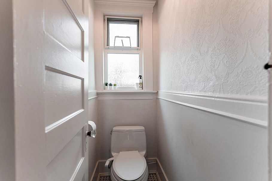 2115 Columbia Street Vancouver, BC - 25