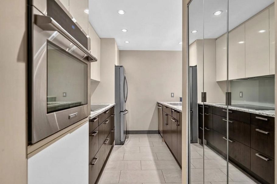 202 936 Bute Street Vancouver, BC - 14