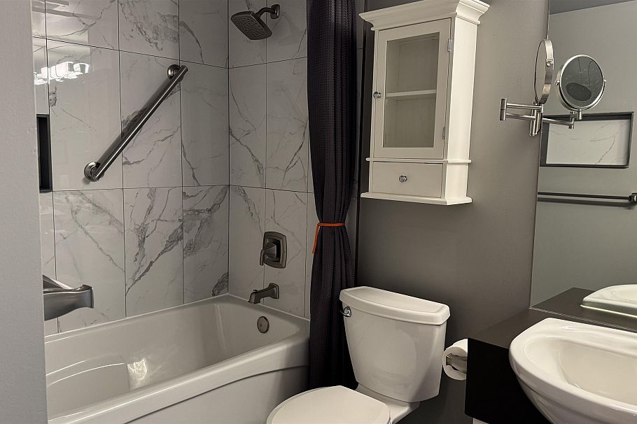 408 828 Cardero Street Vancouver, BC - 18