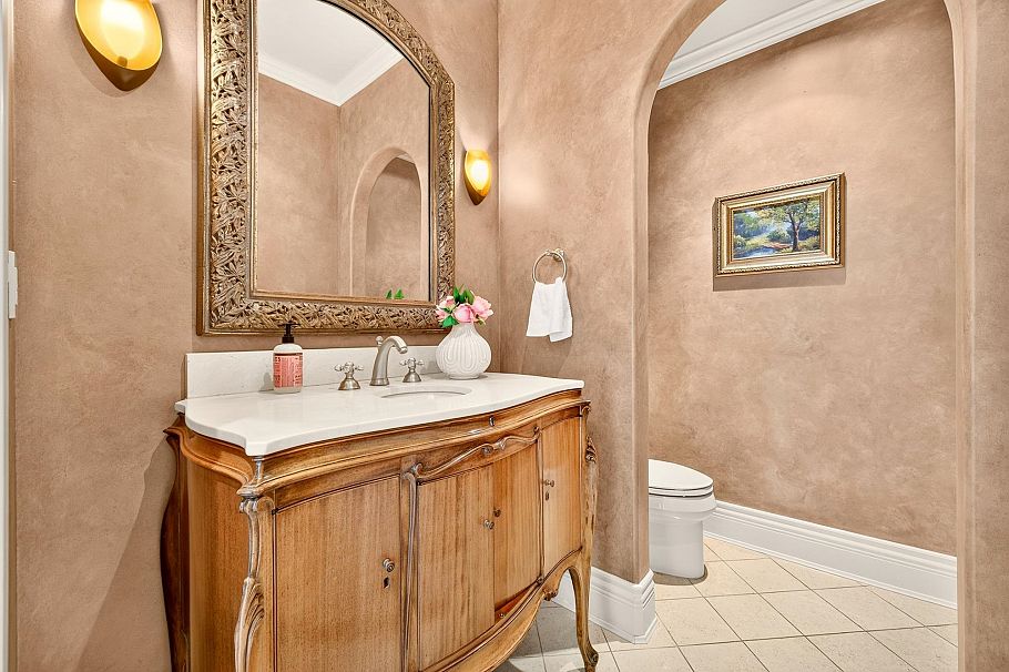 3835 W 12th Avenue Vancouver, BC - 21