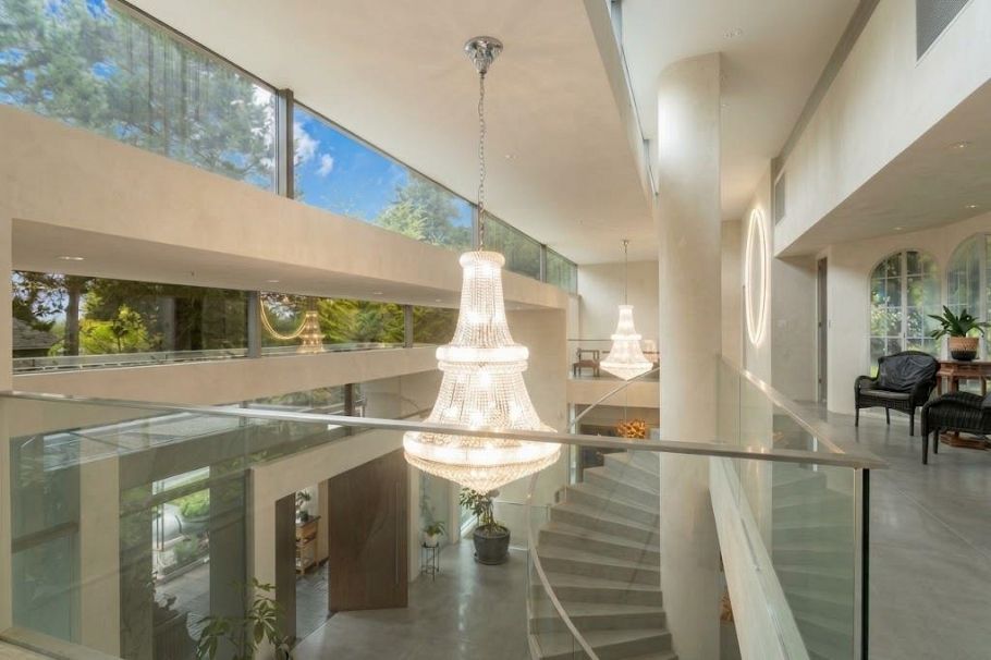 1919 W 57th Avenue Vancouver, BC - 5