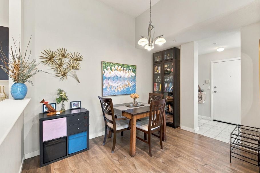 401 137 E 1st Street North Vancouver, BC - 4