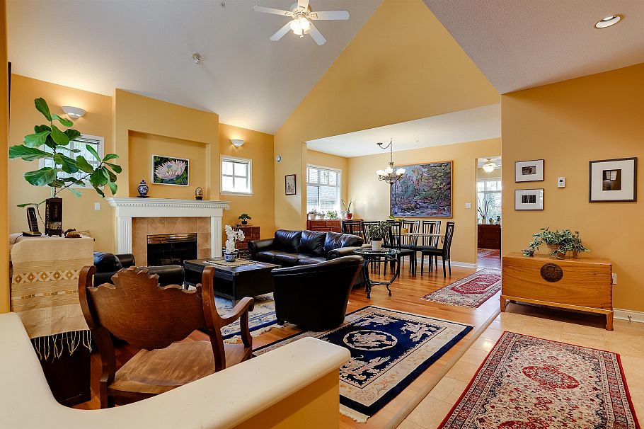24 5650 Hampton Place Vancouver, BC - 4