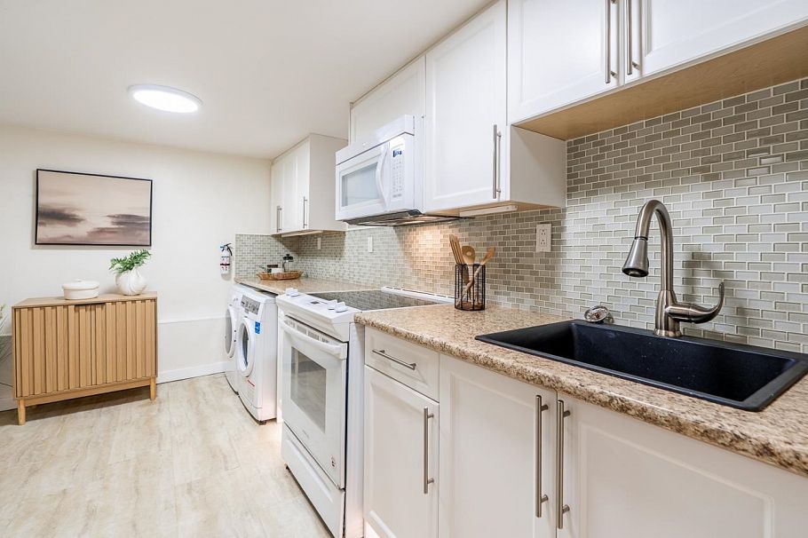3754 Inverness Street Vancouver, BC - 31