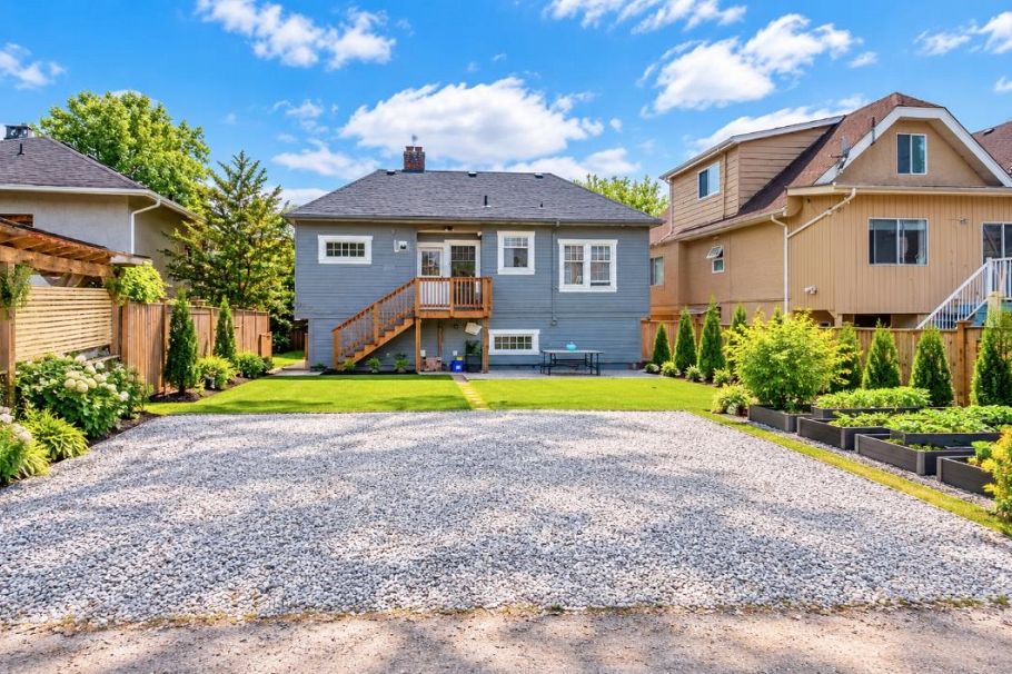 3425 W 8th Avenue Vancouver, BC - 26