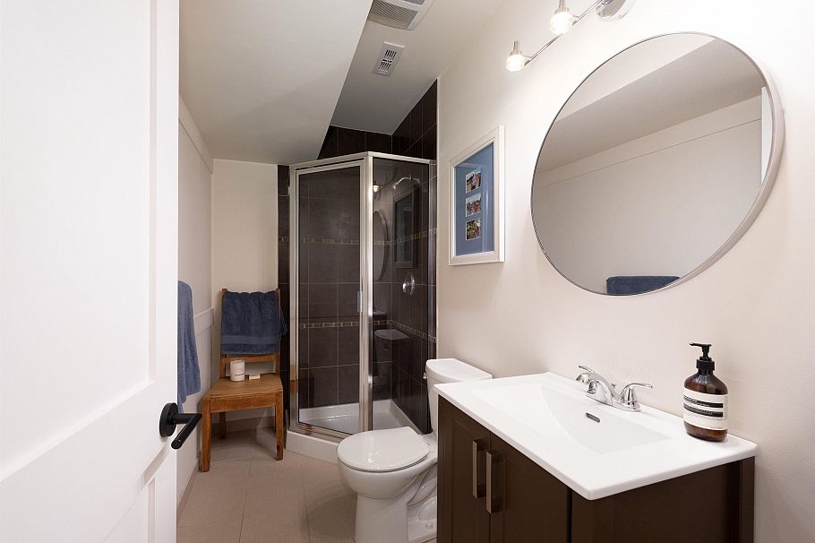 4592 Cove Cliff Road North Vancouver, BC - 28