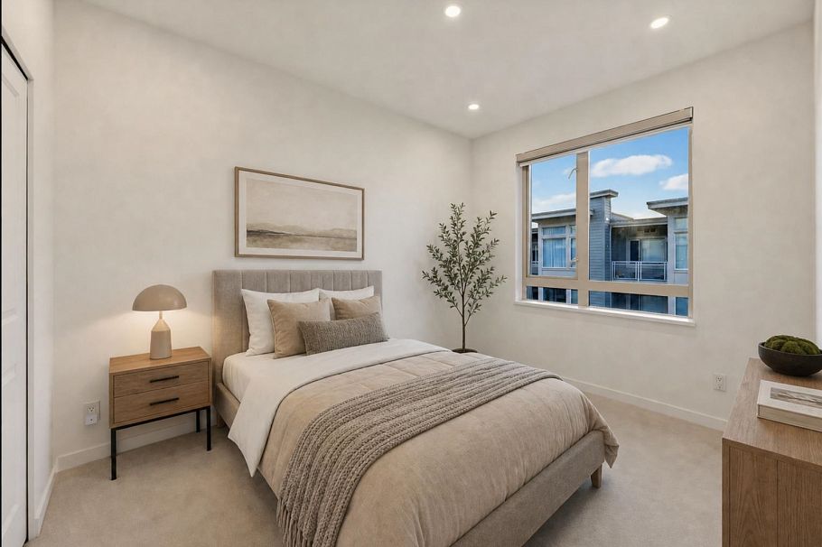 411 119 W 22nd Street North Vancouver, BC - 21