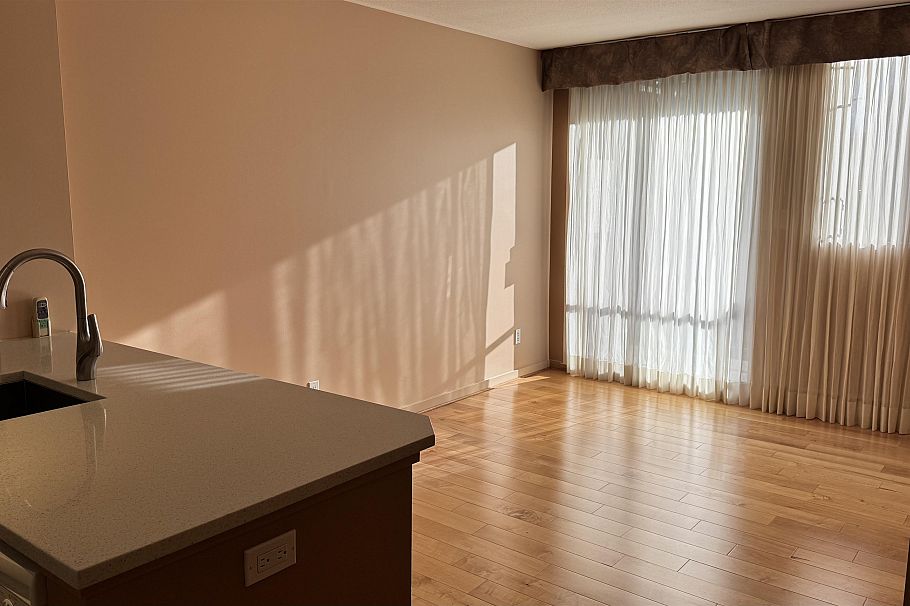 408 828 Cardero Street Vancouver, BC - 4