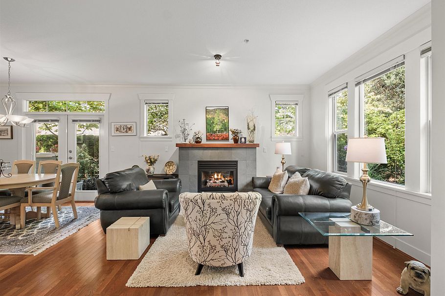 261 E Queens Road North Vancouver, BC - 3