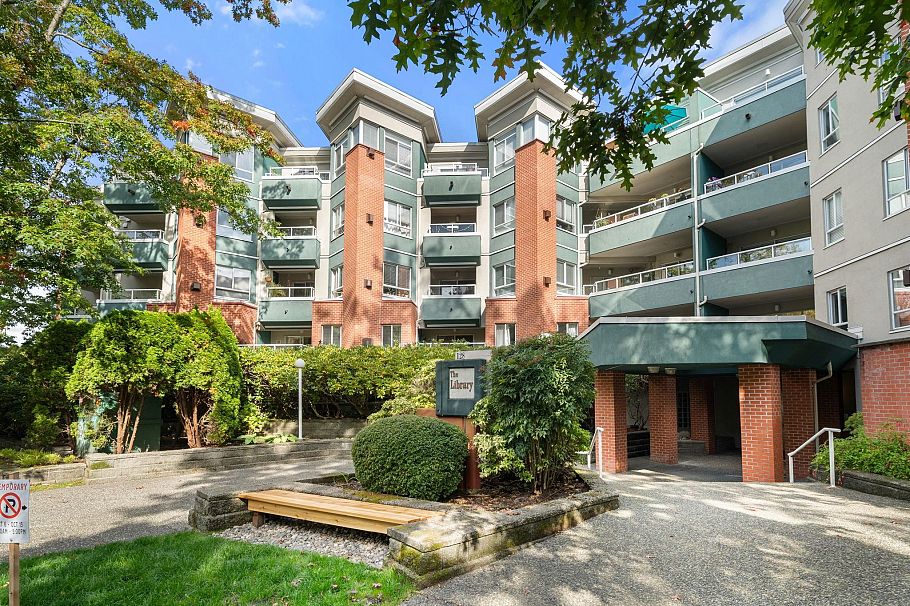 115 128 W 8th Street North Vancouver, BC - 1