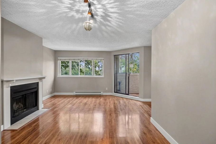 202 936 Bute Street Vancouver, BC - 1