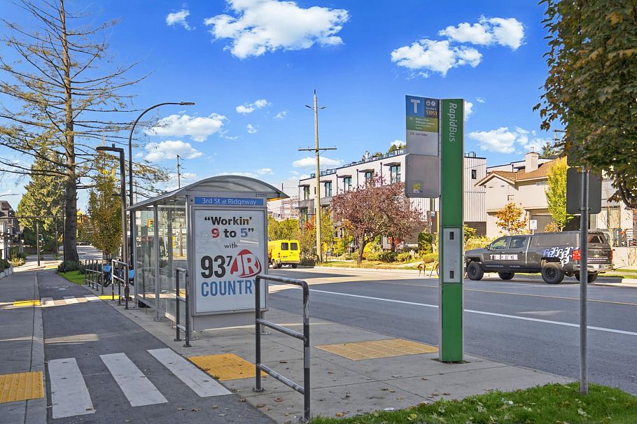 110 625 E 3rd Street North Vancouver, BC - 25