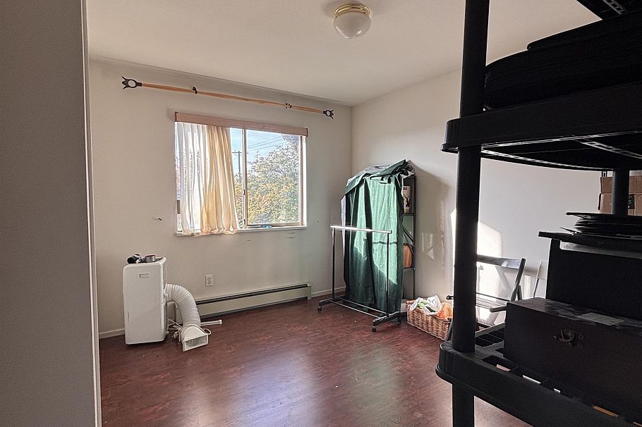 1438 W 64th Avenue Vancouver, BC - 14