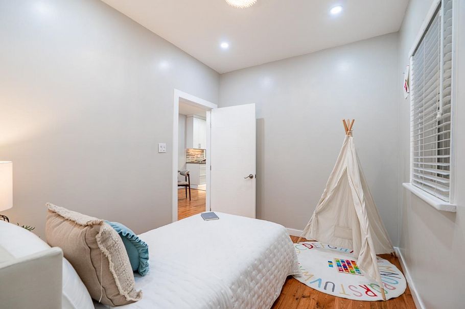 3754 Inverness Street Vancouver, BC - 20