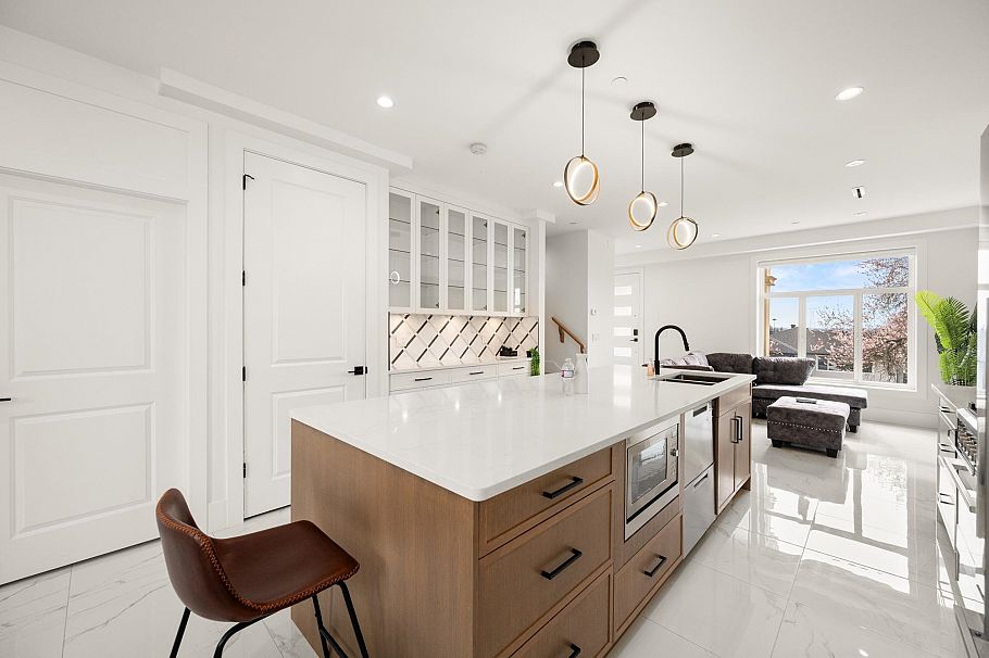 1369 E 63rd Avenue Vancouver, BC - 10