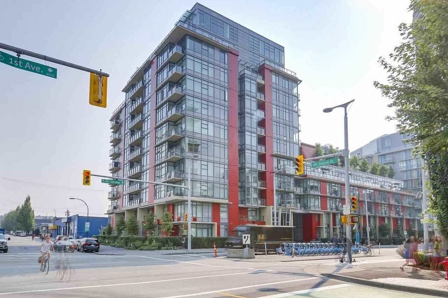 807 38 W 1st Avenue Vancouver, BC - 4