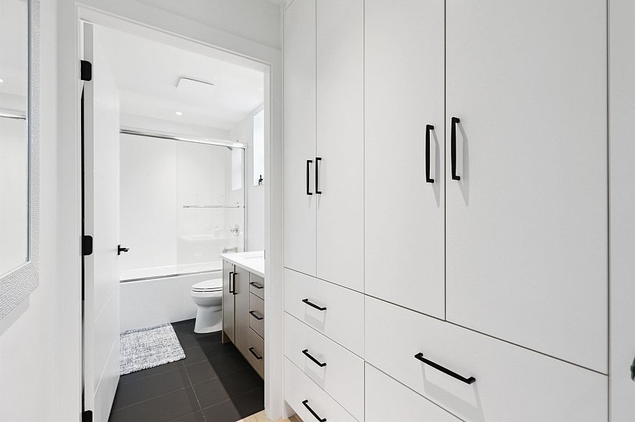 1 1621 E 11th Avenue Vancouver, BC - 31