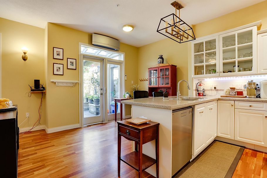 24 5650 Hampton Place Vancouver, BC - 14
