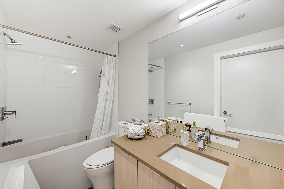 310 3588 Samwill Crescent Vancouver, BC - 20