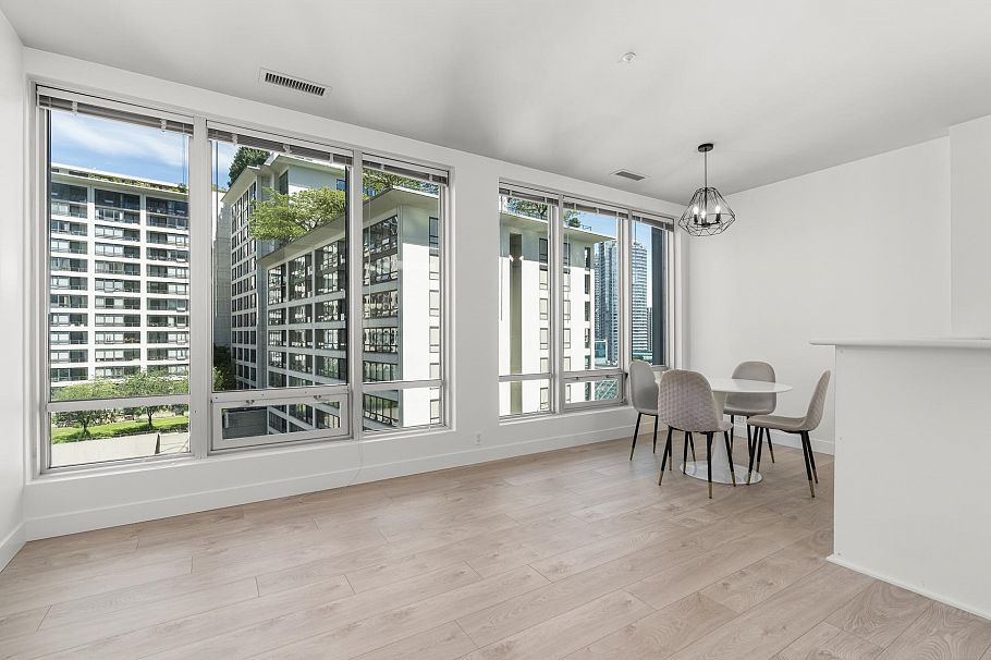 1012 989 Nelson Street Vancouver, BC - 3