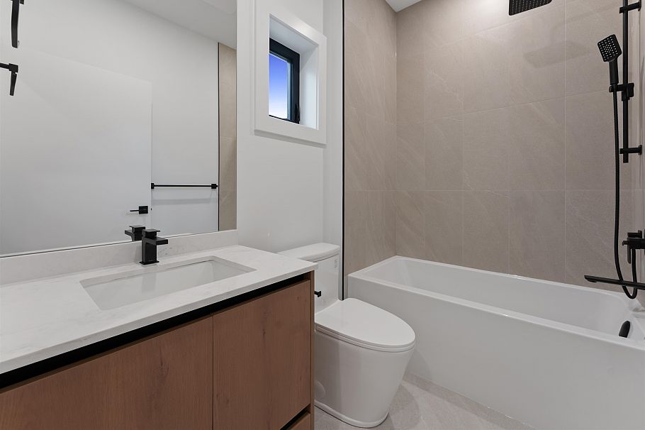 2 3218 W 38th Avenue Vancouver, BC - 21