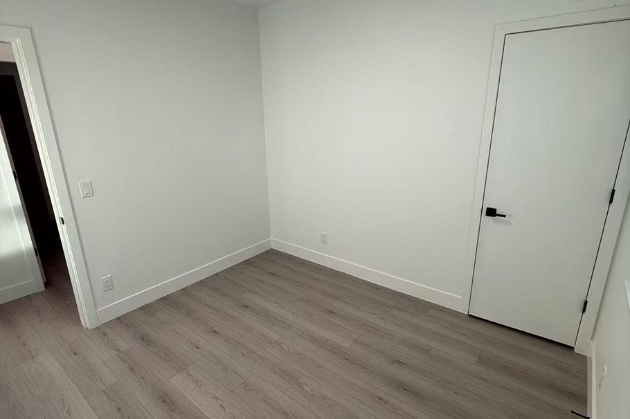 4636 Knight Street Vancouver, BC - 10