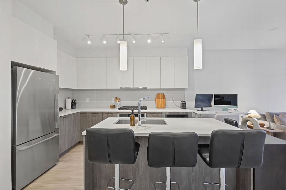 110 625 E 3rd Street North Vancouver, BC - 16