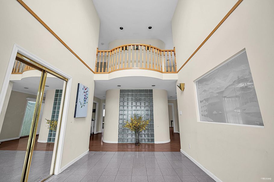 1945 W 44th Avenue Vancouver, BC - 14