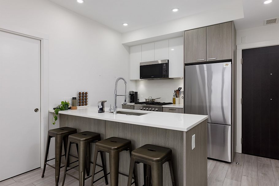 204 979 E 19th Avenue Vancouver, BC - 6