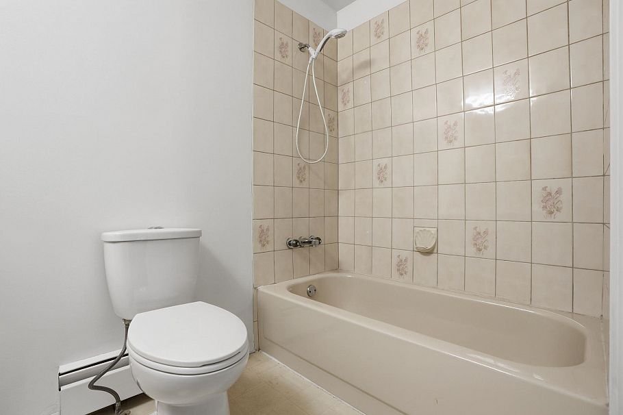909 Seymour Boulevard North Vancouver, BC - 28