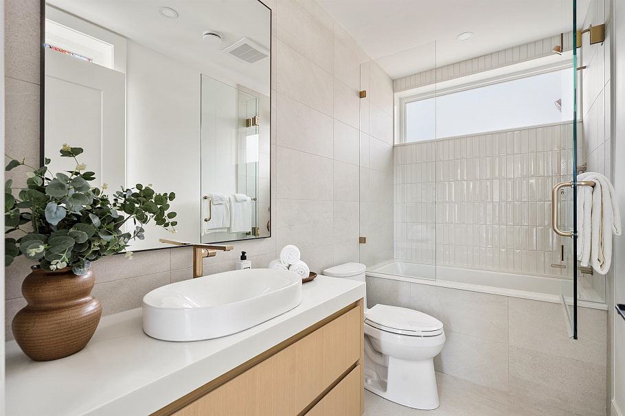 2 3657 W 11th Avenue Vancouver, BC - 28