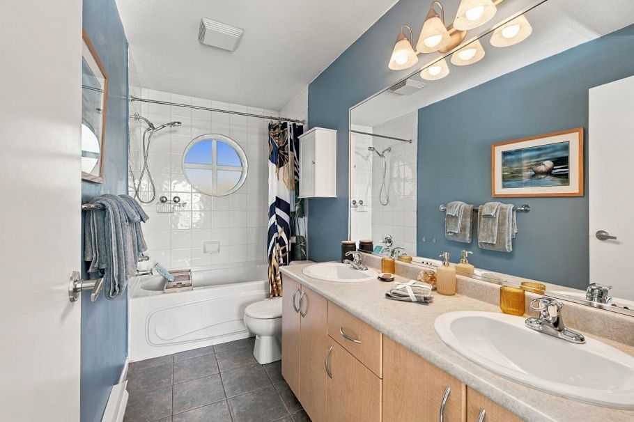 401 137 E 1st Street North Vancouver, BC - 16