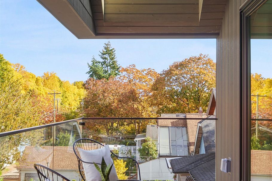 2 3657 W 11th Avenue Vancouver, BC - 19
