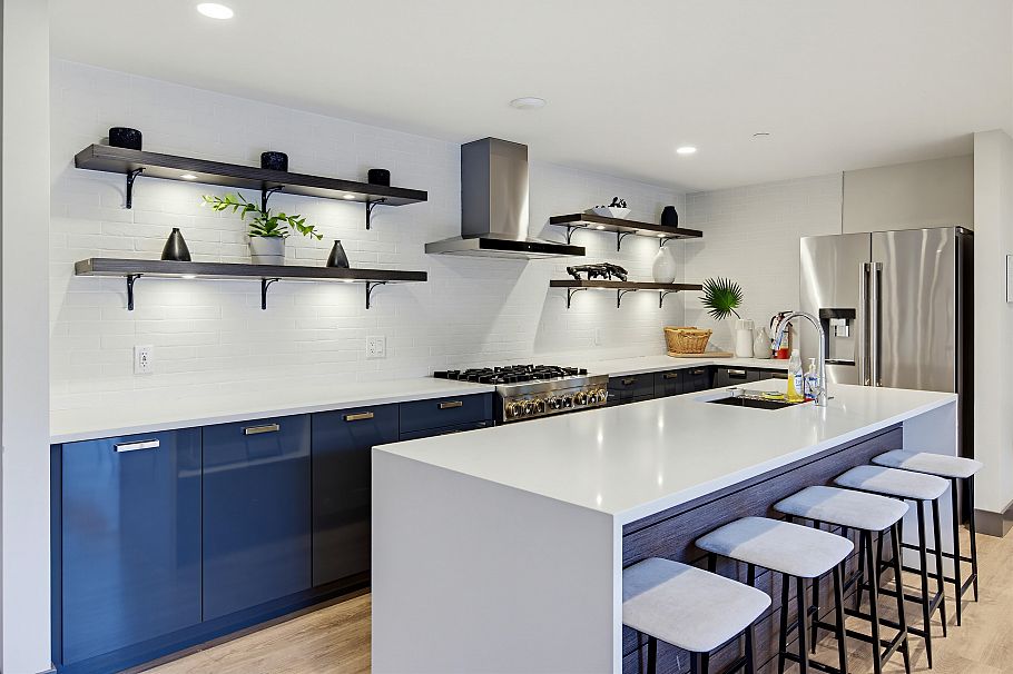 310 3588 Samwill Crescent Vancouver, BC - 28