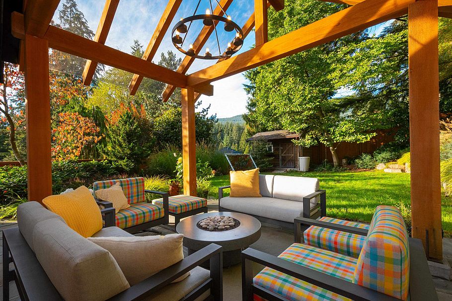 4592 Cove Cliff Road North Vancouver, BC - 31