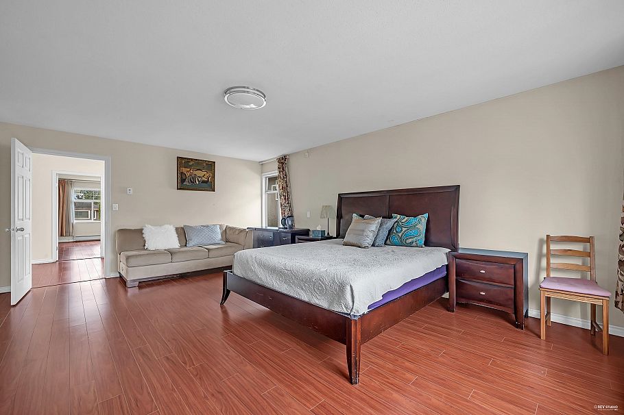 1945 W 44th Avenue Vancouver, BC - 17